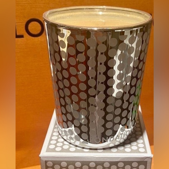 LOUIS VUITTON ORANGE BLOSSOM SCENTED CANDLE FROM LV FOUNDATION - Picture 2 of 9